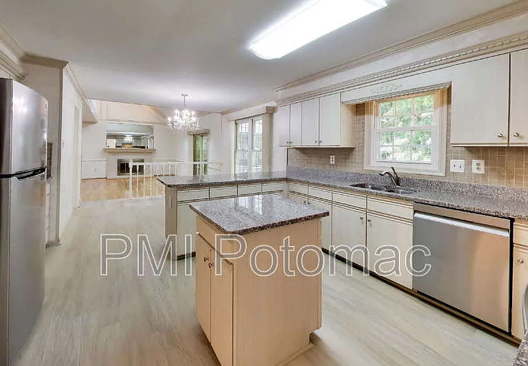 14672 Brougham Way — Photo 17