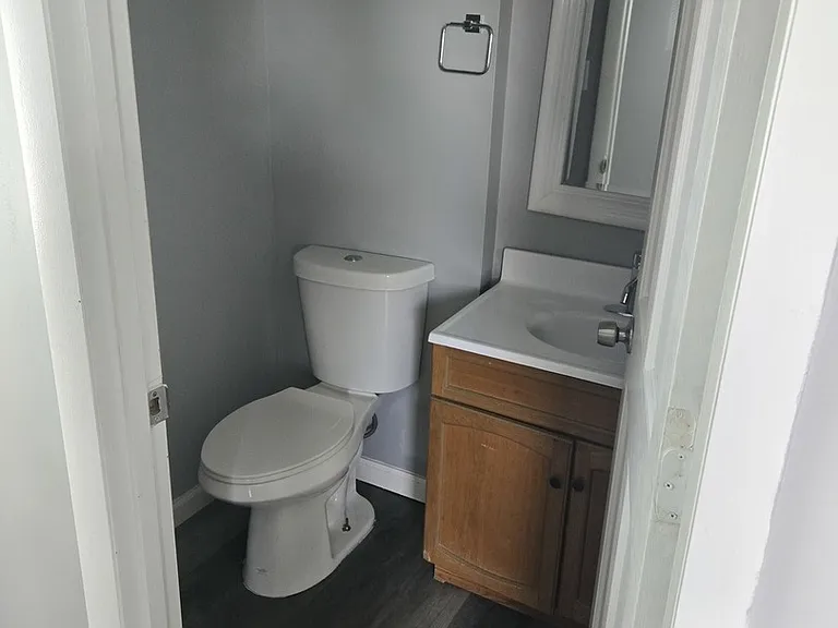 7139 W 74th St — Photo 15