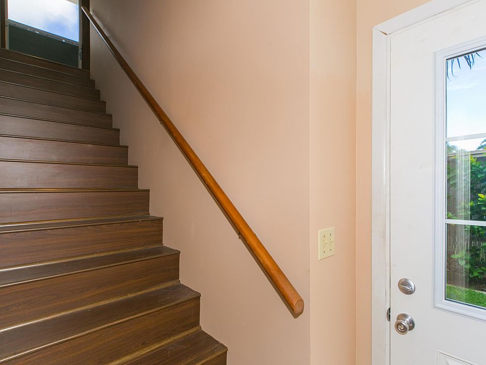 1st image of 958 Holoholo St #B