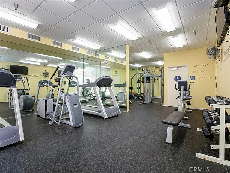 5325 Newcastle Ave #322 — Photo 16