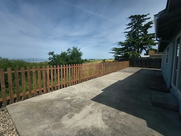 2275 Cypress Ave — Photo 43