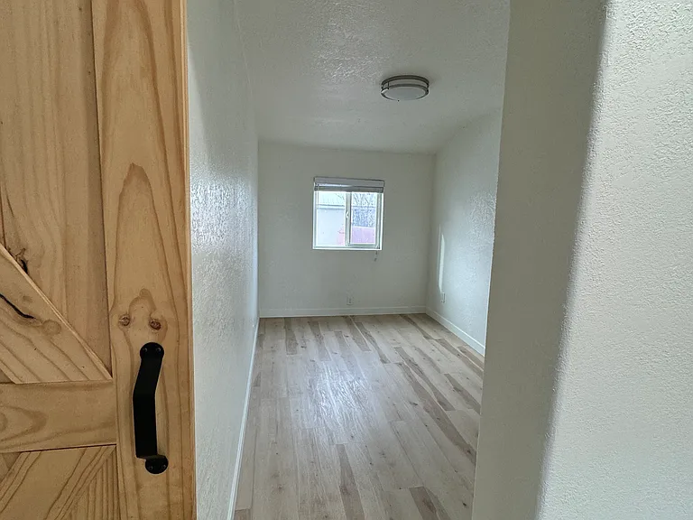 805 N 2nd St — Photo 17