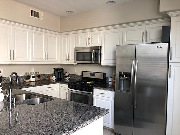 2nd image of 10452 Arcade Ln
