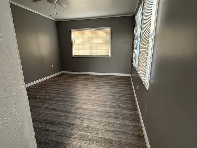 340 S McBride Ave — Photo 6