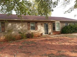 145 E Bonita Dr, Elk City, OK 73644
