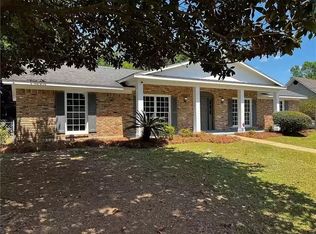 6300 Sarnen Dr, Mobile, AL 36608