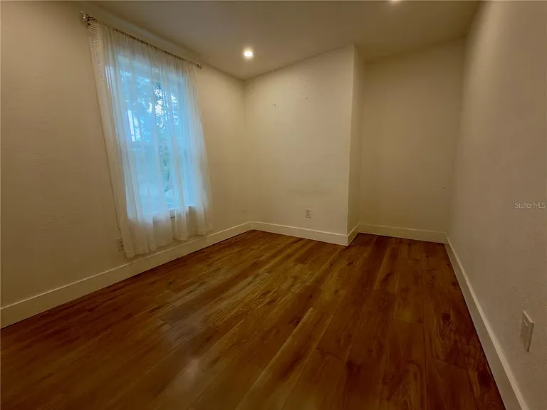 2238 Quincy St S — Photo 9