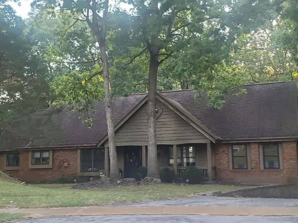 507 Shadowridge Dr, Ballwin, MO 63011