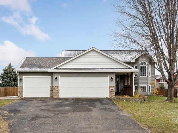 1591 Plum Creek Dr SE, Cambridge, MN 55008