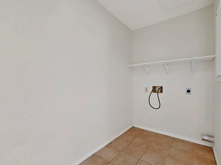 12800 Old San Antonio Rd #A — Photo 29