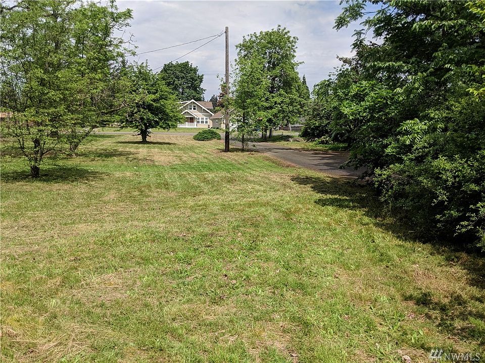 1st image of 7 8th Ave E