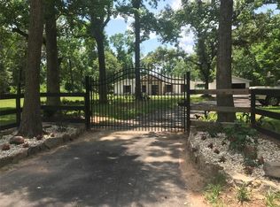 9303 Navajo Rd, Magnolia, TX 77354