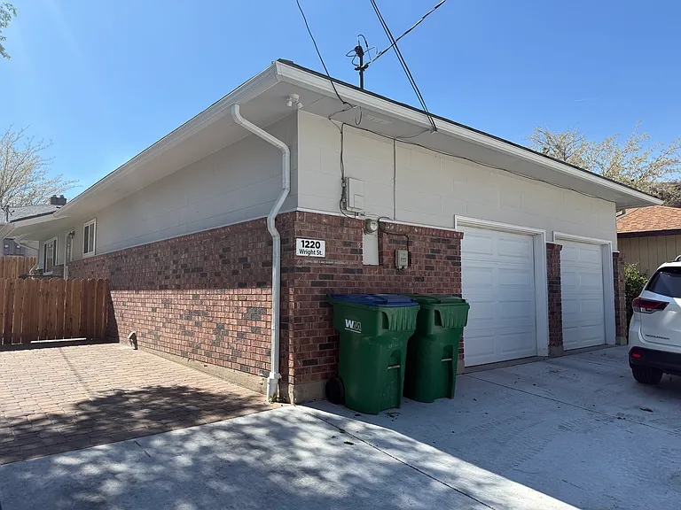 1220 Wright St — Photo 16