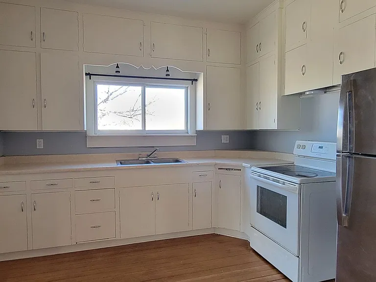 930 Barr Ave — Photo 9