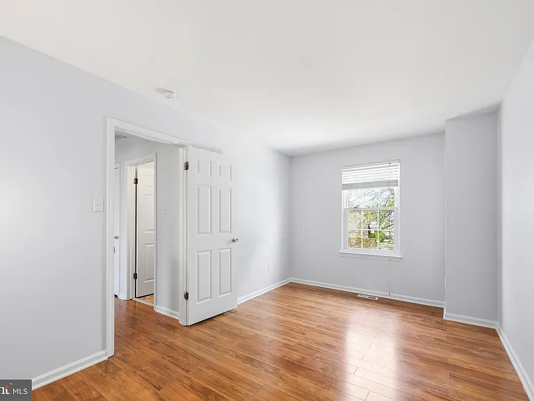 315 Catalano Ln — Photo 11