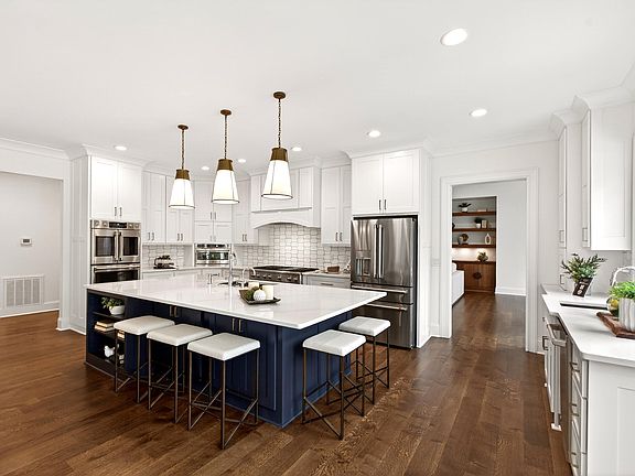 5th image of 5607 Lambshire Dr