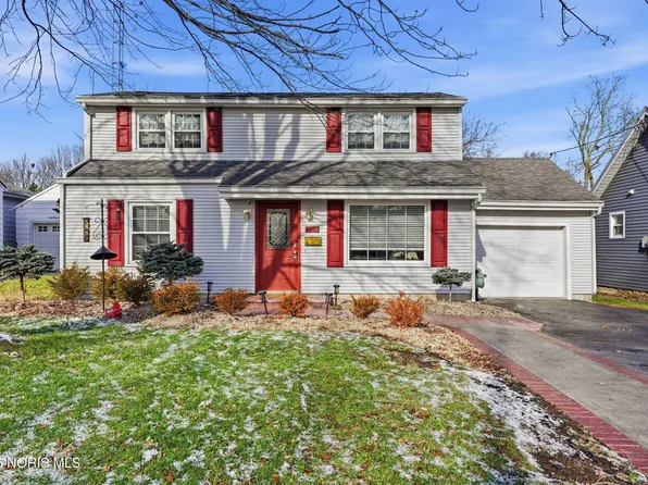 228 E Edgar Ave, Findlay, OH 45840