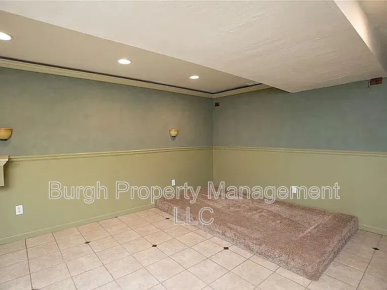 1248 Satellite Cir — Photo 11