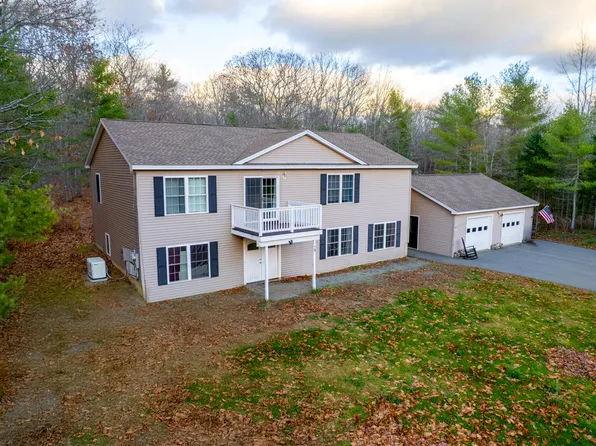 78 High Point Place, Bradley, ME 04411