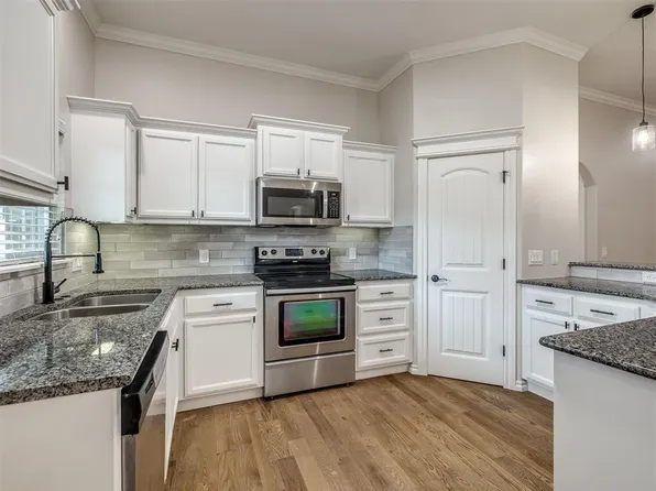 17308 Serrano Dr, Oklahoma City, OK 73170