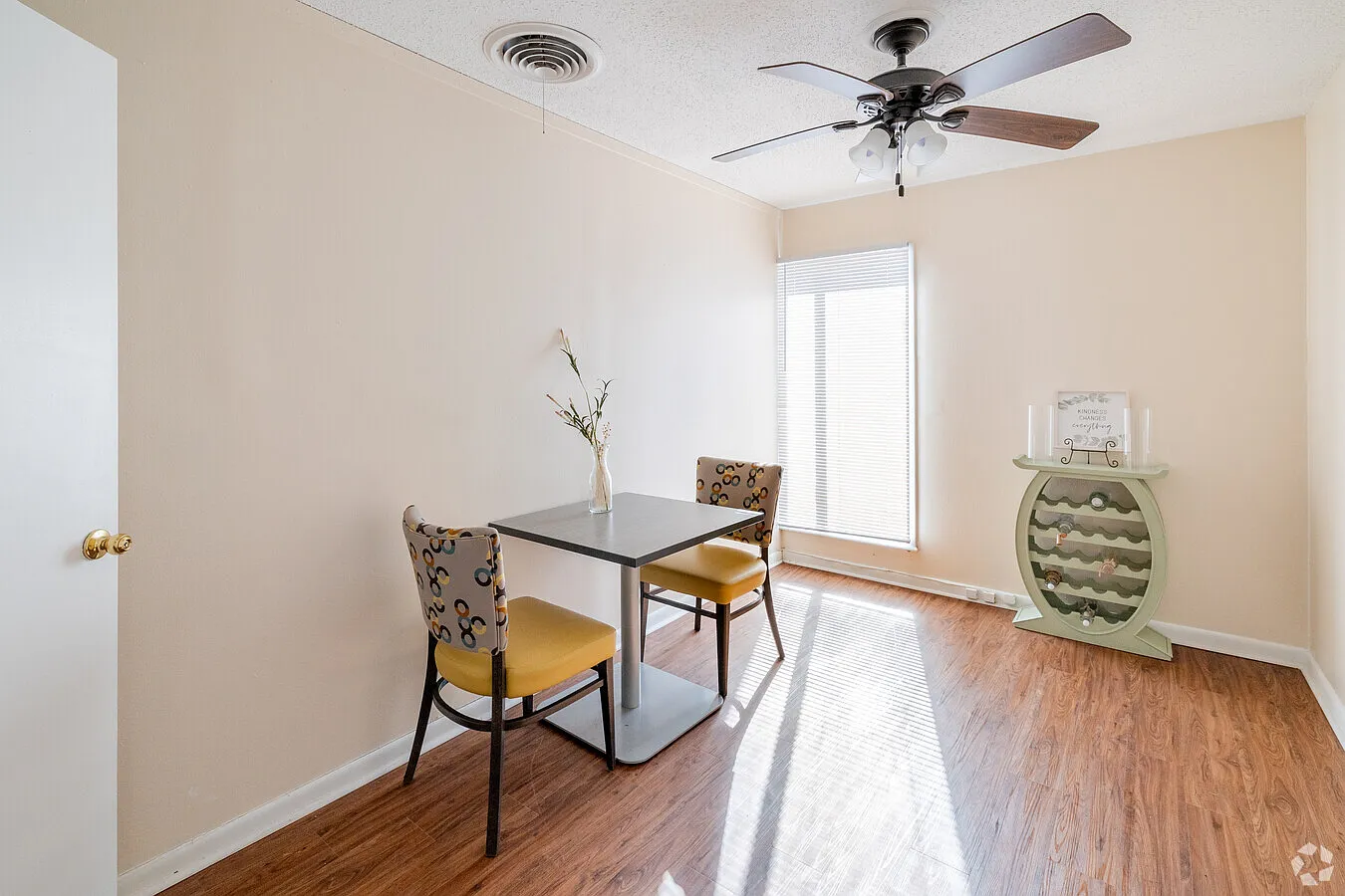 Parker Place Apartments — Photo 4