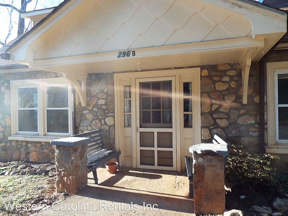 1st image of 296 Savannah Dr #B