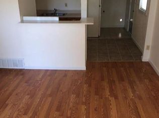 702 Overhill Rd, Dodge City, KS 67801