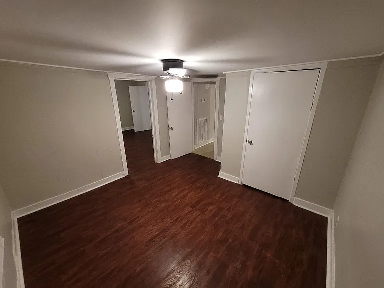 657 James Ave — Photo 13