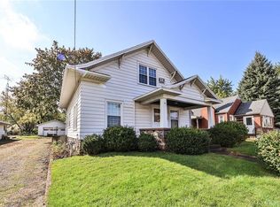 26 Chestnut St, Englewood, OH 45322