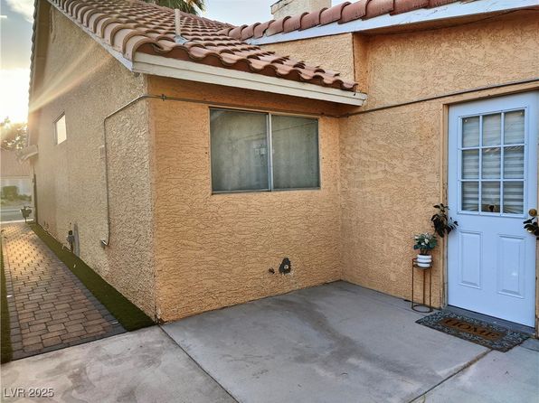 4028 Cricket Ln