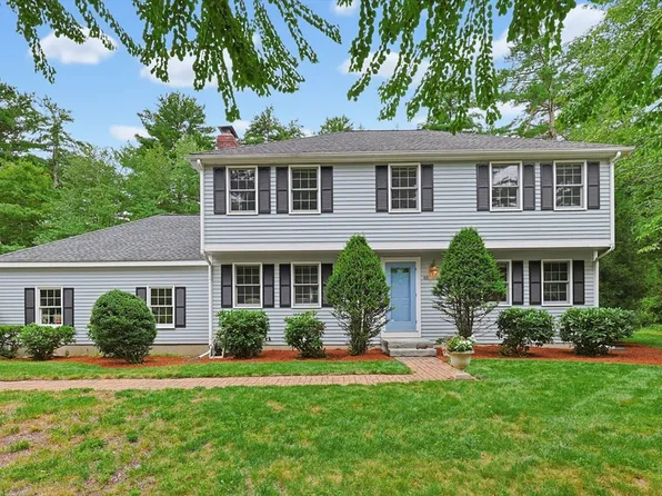 46 School St, Hopkinton, MA 01748