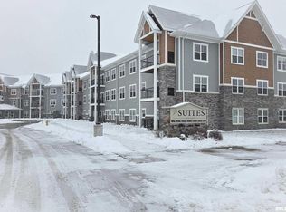 2592 Middle Rd, Bettendorf, IA 52722