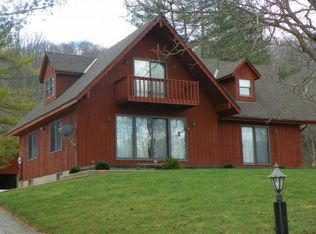 7060 Graf Rd, Brookville, IN 47012