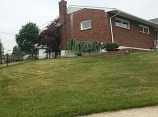 1266 Midway Cir, Whitehall, PA 18052