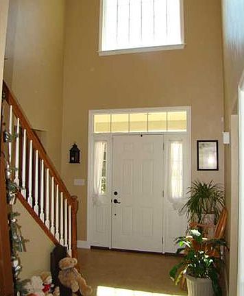 3rd image of 212 Jacobs Way