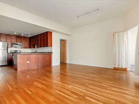 1935 S Archer Ave #215 — Photo 11