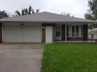 5210 Cooper Ave, Lincoln, NE 68506