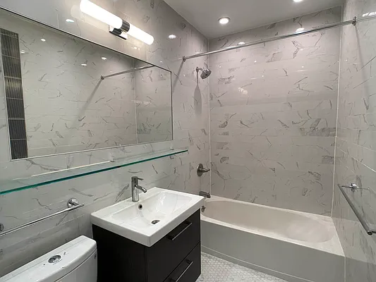 Rented by Tourma Realty LLC | media 9