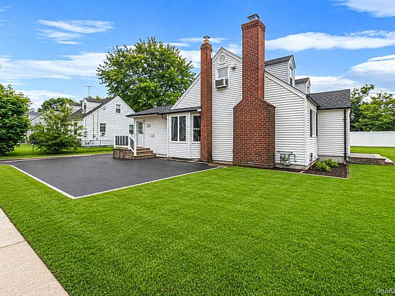 3rd image of 2384 Cambridge Street