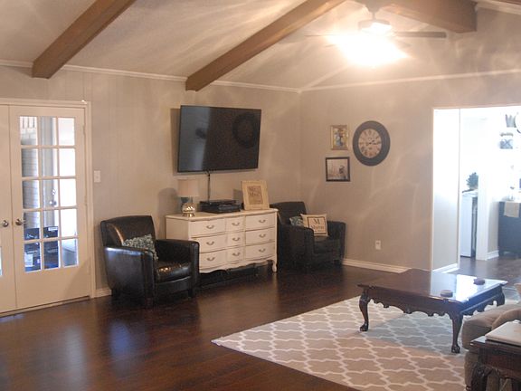 2nd image of 20 Heatherwood Dr