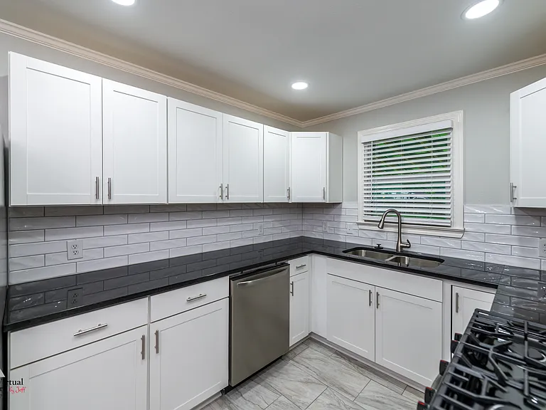 5730 Grover Pl — Photo 1