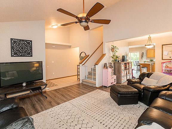 4th image of 6831 26th Ct SE