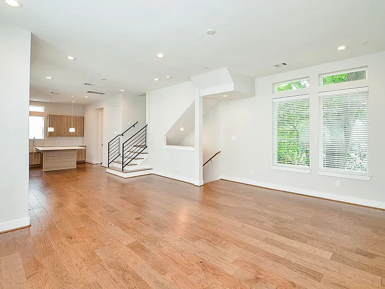 5903 Val Verde St #D — Photo 18
