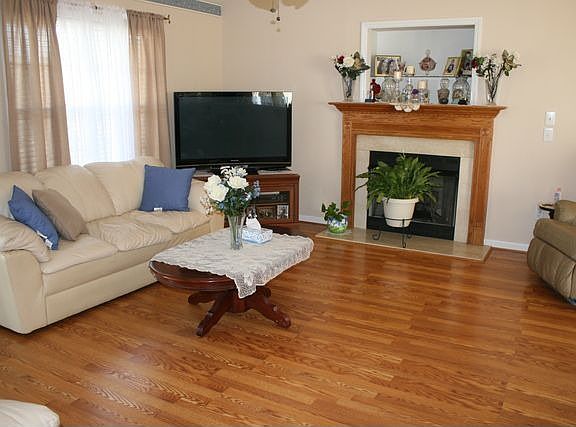 3rd image of 366 Northview Dr
