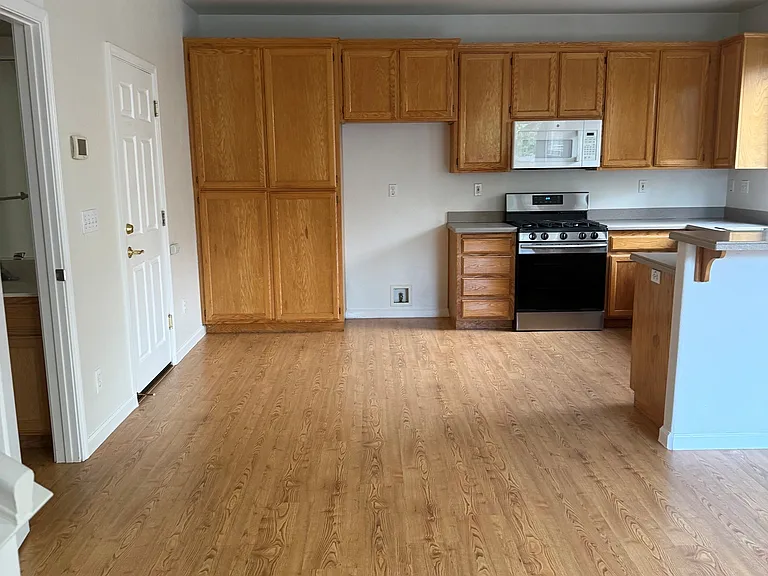 1352 Orsolini Pl — Photo 8