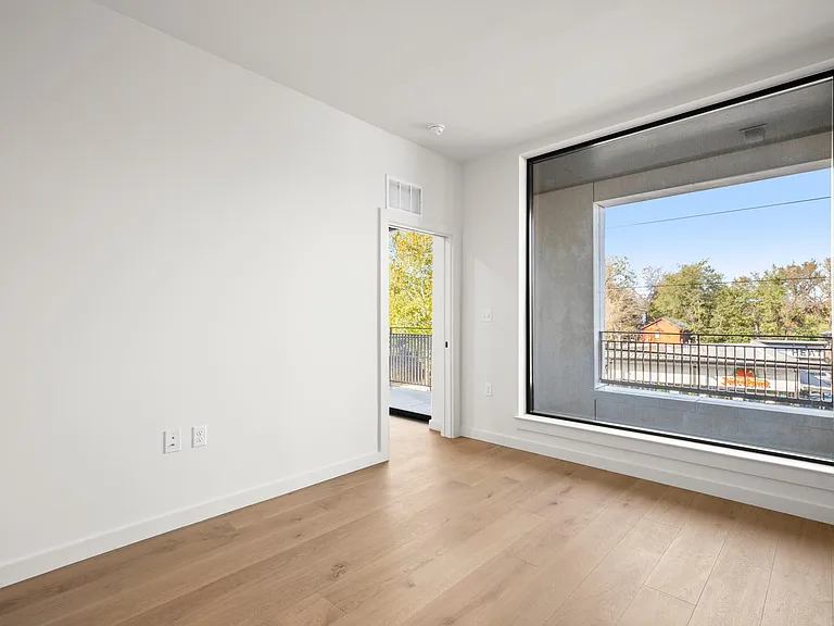 2209 S 1st St #318 — Photo 34
