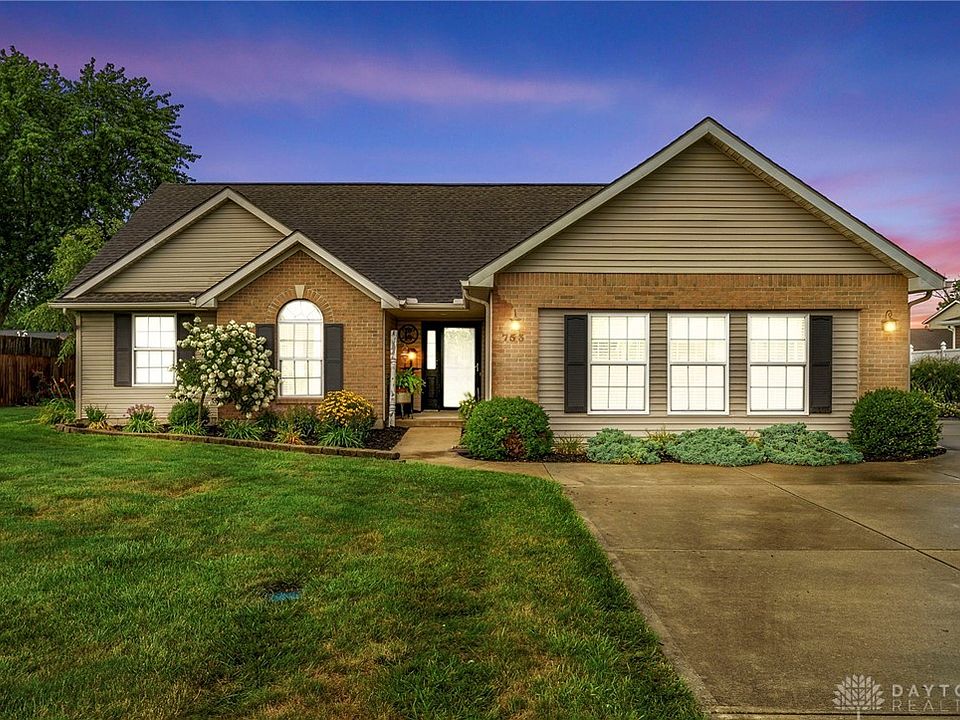 1st image of 753 Oakdale Dr