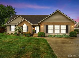 753 Oakdale Dr, Jamestown, OH 45335