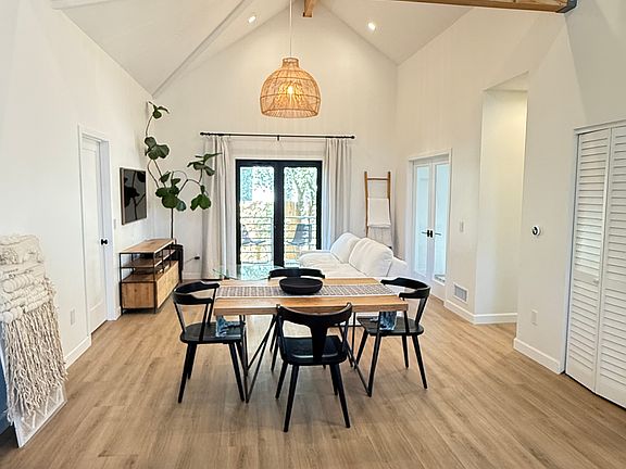 Living Room/Dining Room