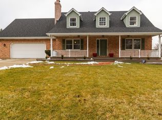 1086 Douglas Ln, Crete, IL 60417